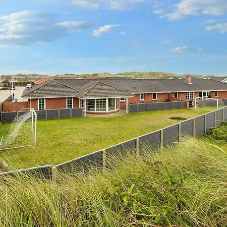 Holiday home 16 Person In